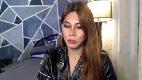 Davey online show from 12/17/25, 03:56