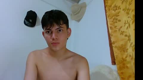 Snapshot of herrerabuitragroedwin chatting on 05/20/26, 03:24 valentin 123 online show from 05/20/26, 03:24