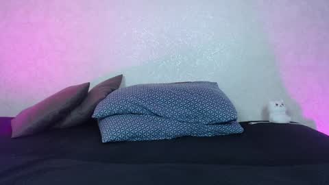 Hesssa Prime time  The broadcasts start at 3am and 3 pm London time  online show from 12/19/24, 03:18