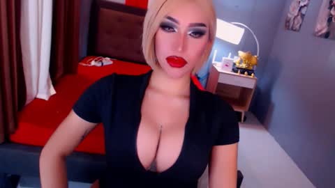 Snapshot of hestiaprytanei chatting on 05/06/26, 12:32 bry online show from 05/06/26, 12:32