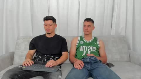 heteros men online show from 04/25/26, 02:14