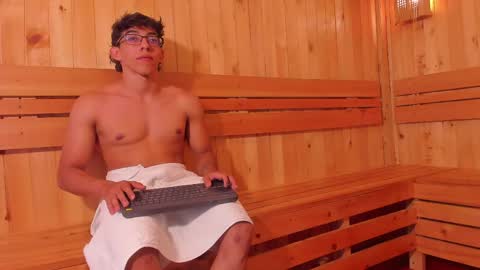 heteros men online show from 04/28/26, 01:48