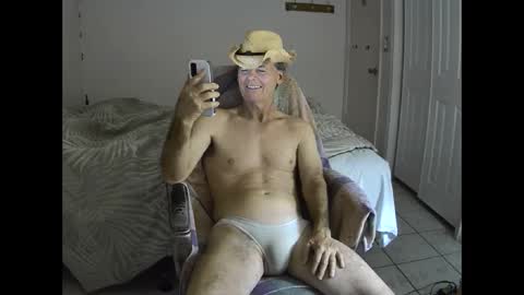 hewes1 online show from 02/06/25, 09:22