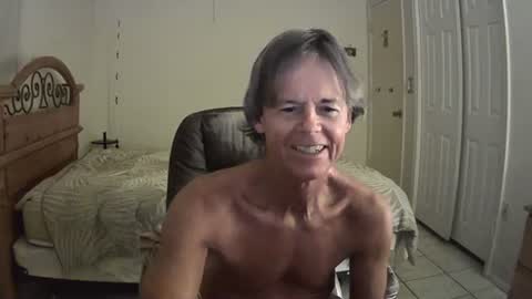 hewes1 online show from 05/01/26, 07:57