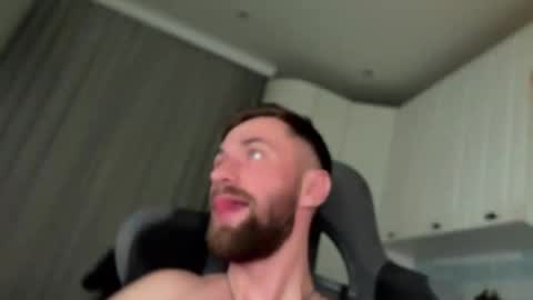 Snapshot of hey_arnold chatting on 02/27/26, 06:41 Arnold online show from 02/27/26, 06:41