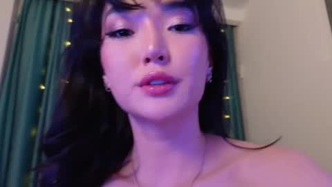 Snapshot of hey_herbal chatting on 01/09/25, 06:04 Audrey online show from 01/09/25, 06:04