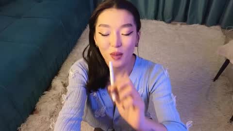 Snapshot of hey_herbal chatting on 01/17/25, 06:23 Audrey online show from 01/17/25, 06:23