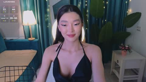 Snapshot of hey_herbal chatting on 02/06/25, 03:31 Audrey online show from 02/06/25, 03:31