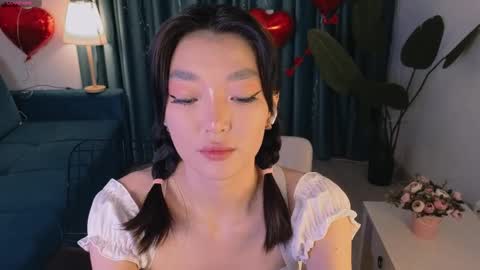 Snapshot of hey_herbal chatting on 02/15/25, 02:55 Audrey online show from 02/15/25, 02:55