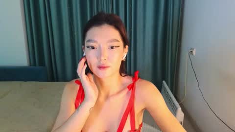 Snapshot of hey_herbal chatting on 09/21/25, 02:40 Audrey online show from 09/21/25, 02:40
