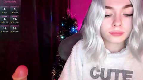  Nora  online show from 12/30/24, 03:13