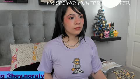 Snapshot of hey_noraly chatting on 12/10/24, 05:11 Noraly online show from 12/10/24, 05:11