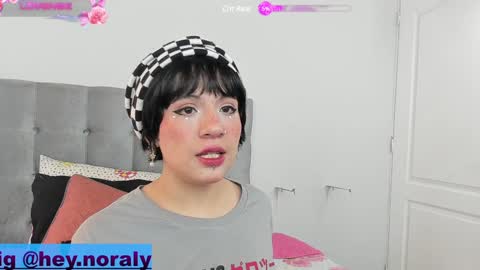 Snapshot of hey_noraly chatting on 01/22/25, 01:21 Noraly online show from 01/22/25, 01:21