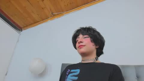 Snapshot of hey_noraly chatting on 02/10/25, 10:53 Noraly online show from 02/10/25, 10:53