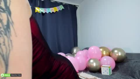 Snapshot of hey_tyankaaaa chatting on 12/02/25, 12:16 Bella 3 online show from 12/02/25, 12:16