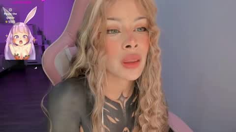Snapshot of heybambino_ chatting on 03/07/25, 02:57 Bambi.....Help me get 100 likes in the satisfaction bar. online show from 03/07/25, 02:57