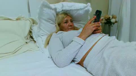 Heyheygrey online show from 11/18/25, 08:46