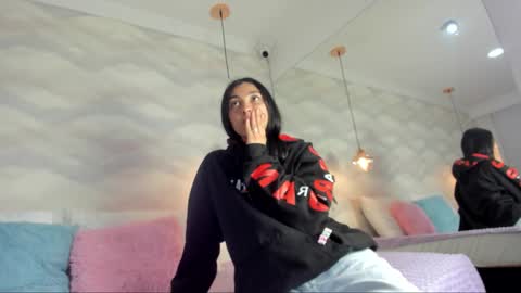 Snapshot of heysel_angels chatting on 12/03/25, 03:03 HEYSEL ANGELS online show from 12/03/25, 03:03