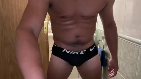 Snapshot of hhernan1 chatting on 01/16/25, 12:23 hhernan1 online show from 01/16/25, 12:23