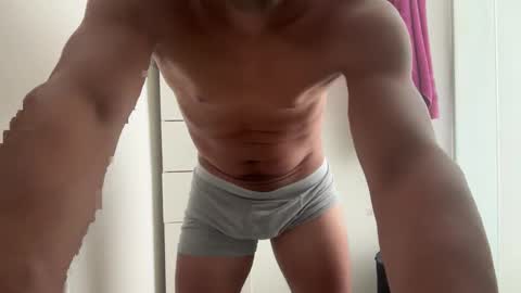 Snapshot of hhernan1 chatting on 02/13/26, 06:59 hhernan1 online show from 02/13/26, 06:59