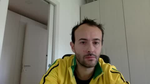 Snapshot of hhombre chatting on 09/29/25, 08:52 hhombre online show from 09/29/25, 08:52