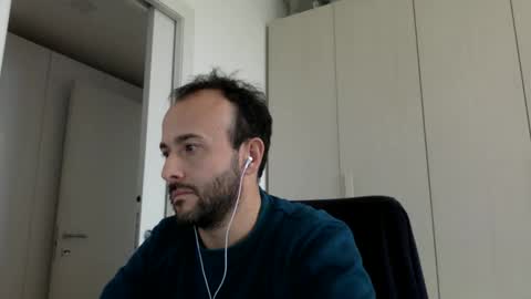 Snapshot of hhombre chatting on 11/14/25, 10:58 hhombre online show from 11/14/25, 10:58