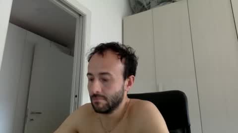 Snapshot of hhombre chatting on 05/25/26, 08:42 hhombre online show from 05/25/26, 08:42