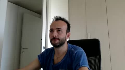 Snapshot of hhombre chatting on 06/10/26, 06:56 hhombre online show from 06/10/26, 06:56