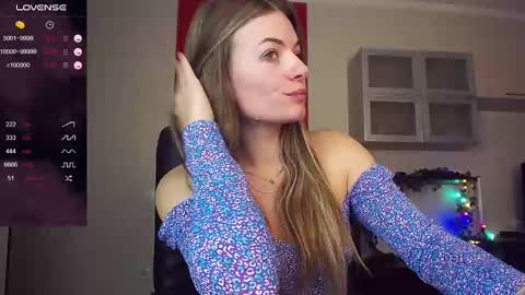 Lina online show from 02/11/25, 06:08