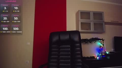 Lina online show from 03/06/25, 11:58