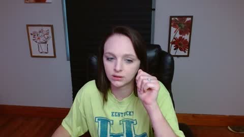 Paige online show from 10/08/25, 01:20