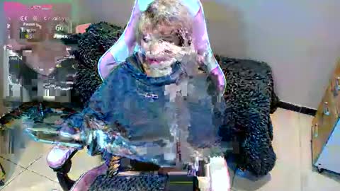 Snapshot of hi_scarlett chatting on 01/26/25, 01:36 hi_scarlett online show from 01/26/25, 01:36