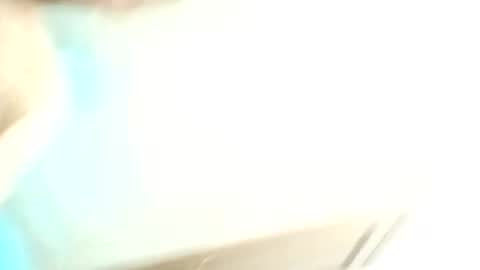 Snapshot of hi_to_you chatting on 12/18/25, 01:44 hi_to_you online show from 12/18/25, 01:44