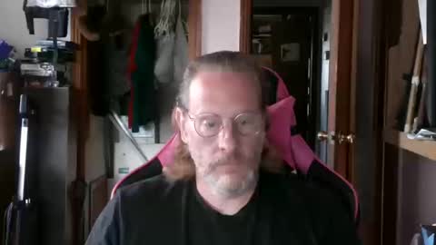 hiakun online show from 10/19/25, 07:47