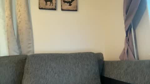 hichemlacoste333 online show from 12/02/25, 12:54