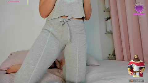 Snapshot of hiddendana chatting on 02/19/26, 11:12 Dana online show from 02/19/26, 11:12