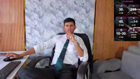 Snapshot of hiddenoffice chatting on 09/13/25, 10:20 George online show from 09/13/25, 10:20