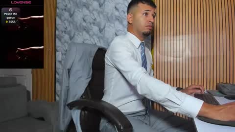 George online show from 12/01/25, 09:36