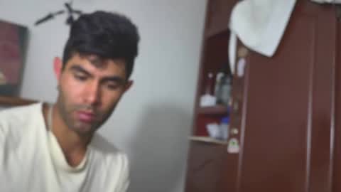 Snapshot of hideonbush051 chatting on 02/26/26, 11:31 hideonbush online show from 02/26/26, 11:31