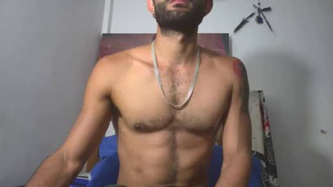 Snapshot of hideonbush051 chatting on 03/11/26, 11:05 hideonbush online show from 03/11/26, 11:05