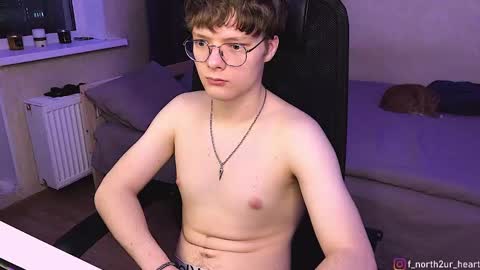 Snapshot of hikaru_heart chatting on 02/25/25, 05:04 Hikaru online show from 02/25/25, 05:04