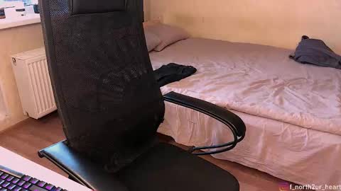 Snapshot of hikaru_heart chatting on 03/05/25, 02:12 Hikaru online show from 03/05/25, 02:12