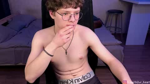 Snapshot of hikaru_heart chatting on 03/05/25, 08:21 Hikaru online show from 03/05/25, 08:21