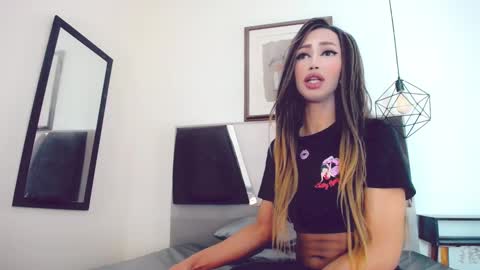 Hilary Avilan online show from 01/07/25, 07:28