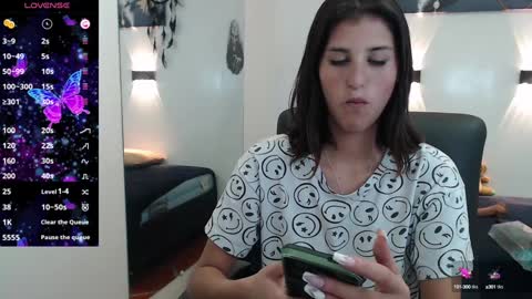 Snapshot of hilaryclowerx chatting on 12/07/24, 03:36 H I L A R Y online show from 12/07/24, 03:36