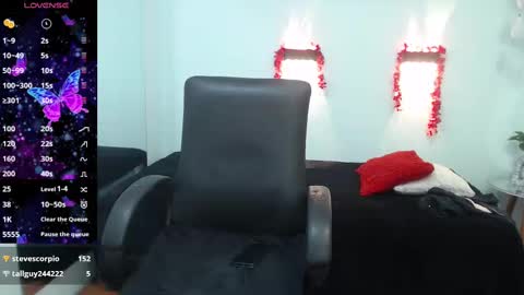 Snapshot of hilaryclowerx chatting on 02/27/25, 09:22 H I L A R Y online show from 02/27/25, 09:22