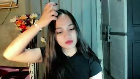 Snapshot of hilarymolly chatting on 04/10/26, 11:59 hilarymolly online show from 04/10/26, 11:59