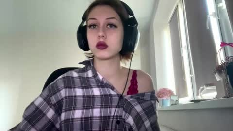Hi Im Elizabeth online show from 10/04/25, 08:56
