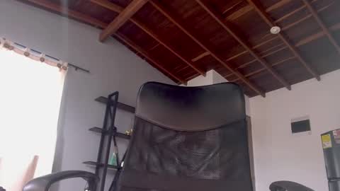 Snapshot of hillary_12 chatting on 02/06/25, 04:58 Miranda online show from 02/06/25, 04:58