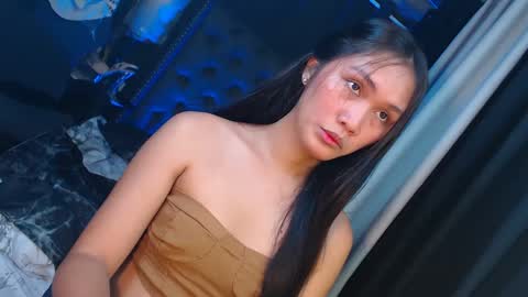 Snapshot of himarika chatting on 01/22/25, 04:13 yuricah online show from 01/22/25, 04:13